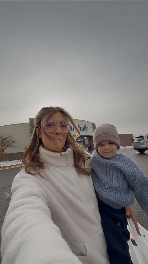 Instagram post by @absalz for Marshalls. Caption reads: [...] over all the good stuff I found at....