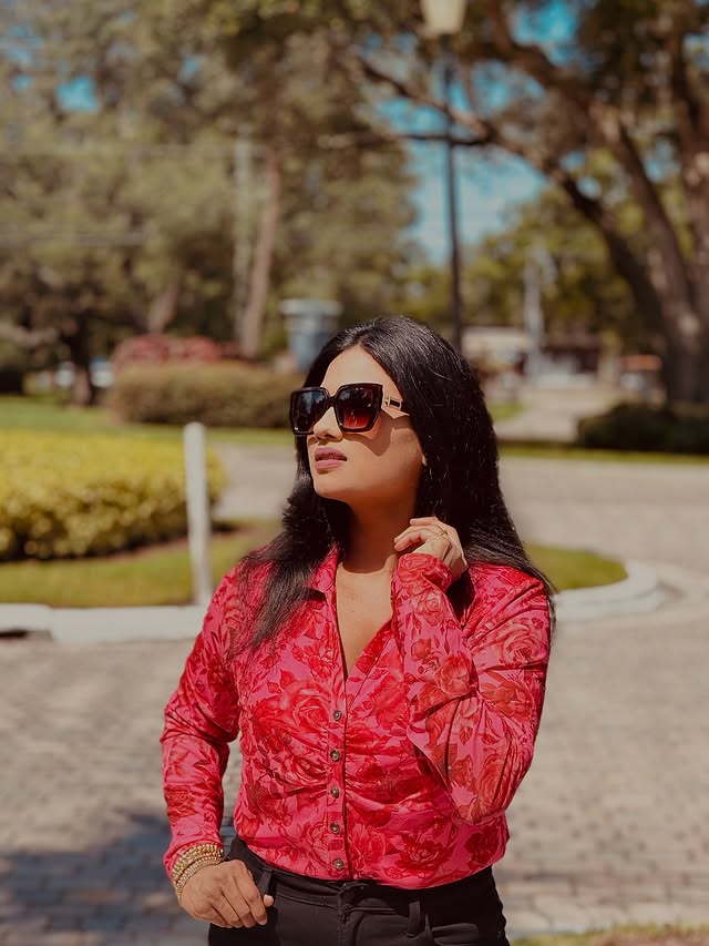 Instagram post by @gauraviiak for PrettyGarden. Caption reads: @prettygarden_shop (ad)💫PRETTYGARDEN Women Button....