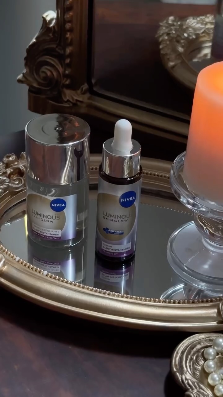 Instagram post by @reginaperedog for Nivea. Caption reads: El mejor descubrimiento del momento para una glass....