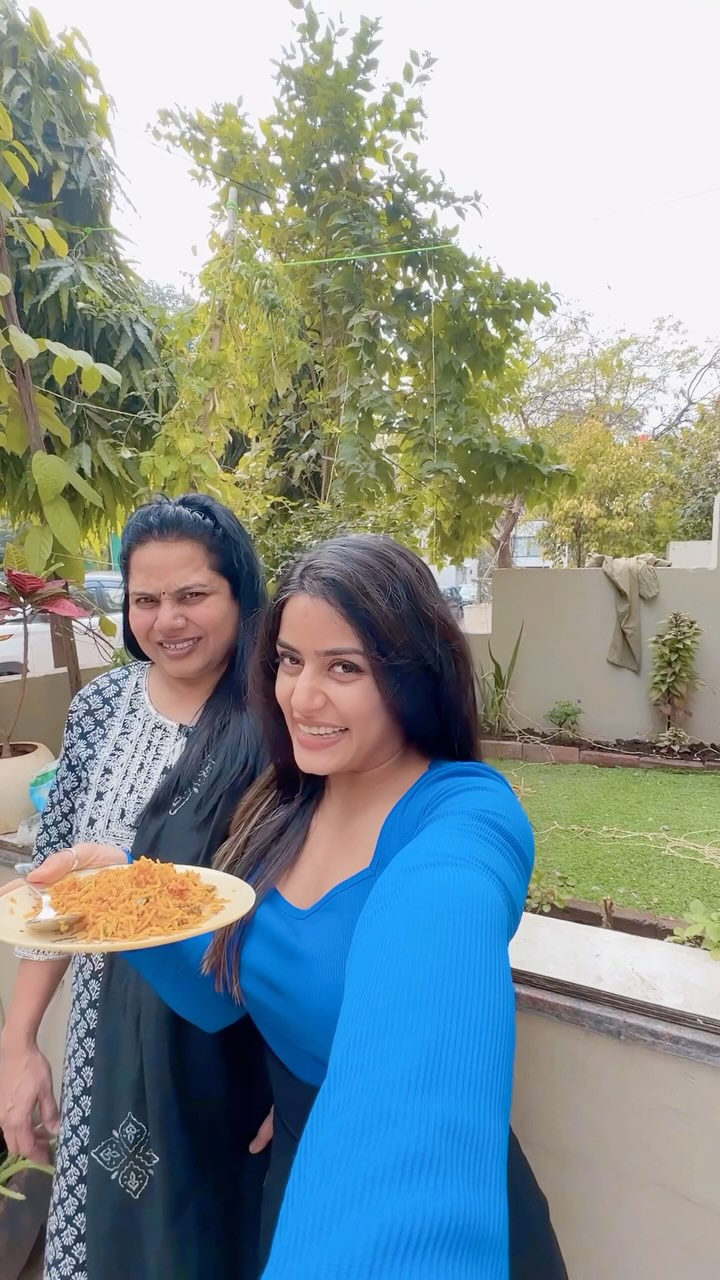 Instagram post by @crazy_anji for Xiaomi India. Caption reads: Mera phone ab mummy ka ho chuka....