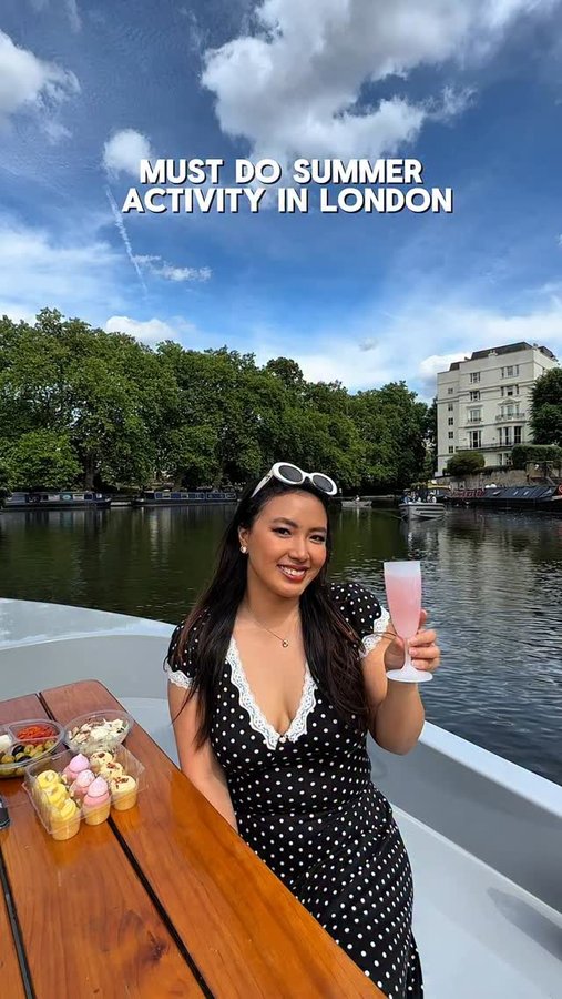 Instagram post by @rachelrrae_ for Goboat. Caption reads: [...] list activity 👇🏼

Rent a self driving....