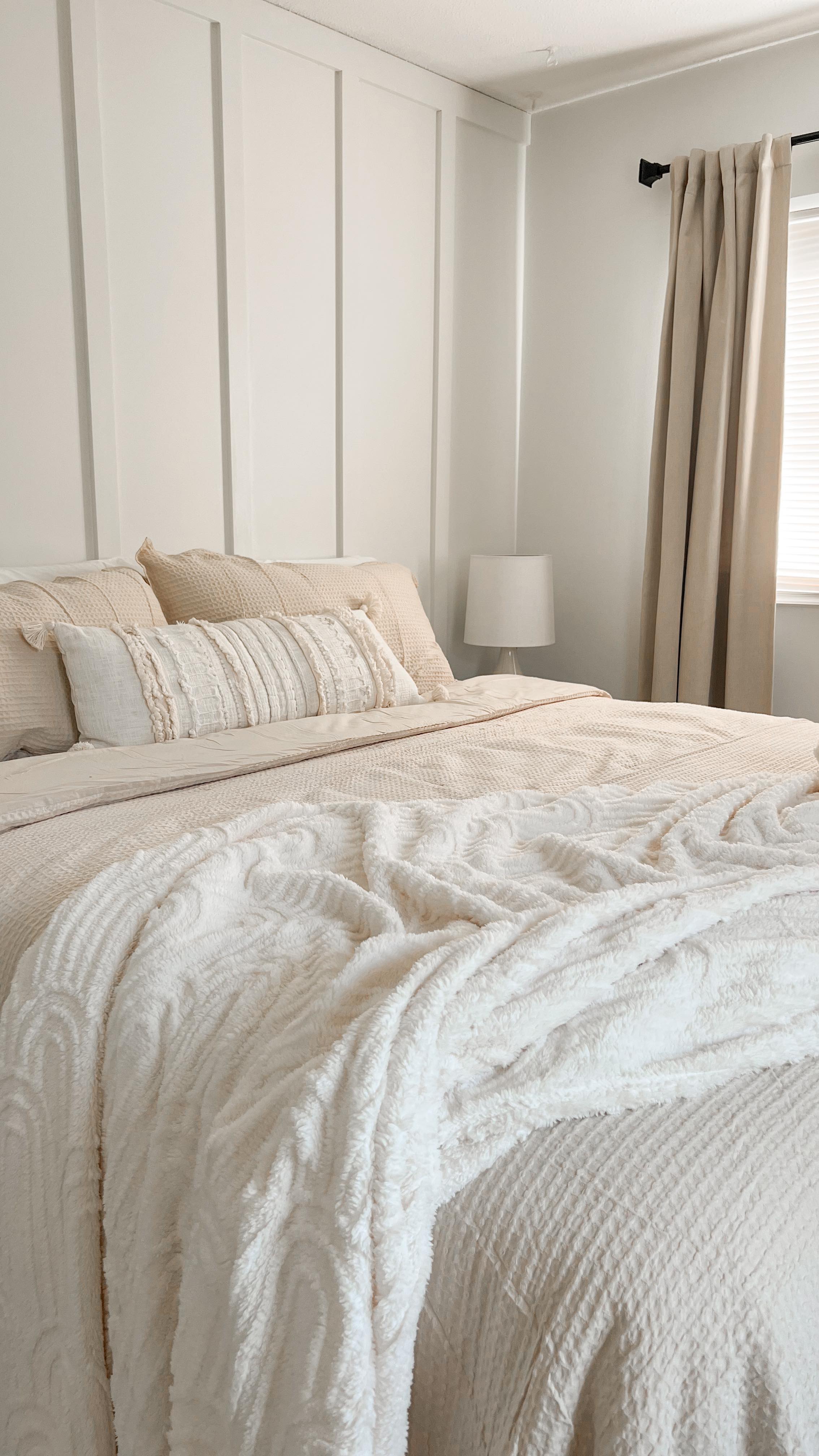 Instagram post by @katiejo_plusourtrio for Bedsure Home. Caption reads: Cozy vibes activated for this Winter season thanks....