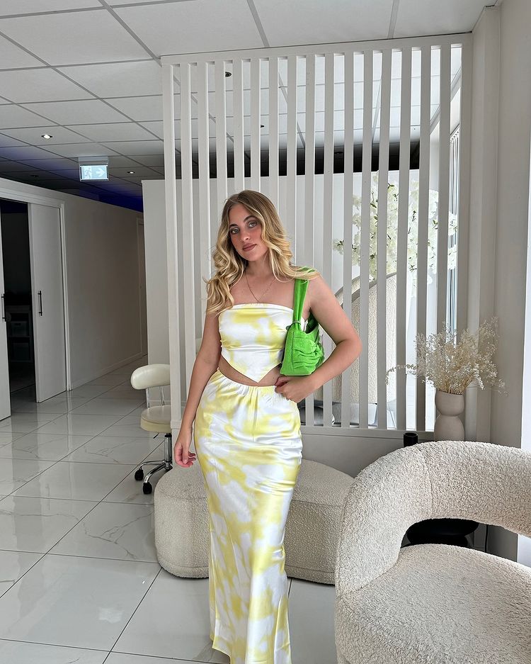 Instagram post by @bbofdaddy for Glamorous. Caption reads: Lemon and greens 🥬🍋 @ukglamorous #ukglamorous....