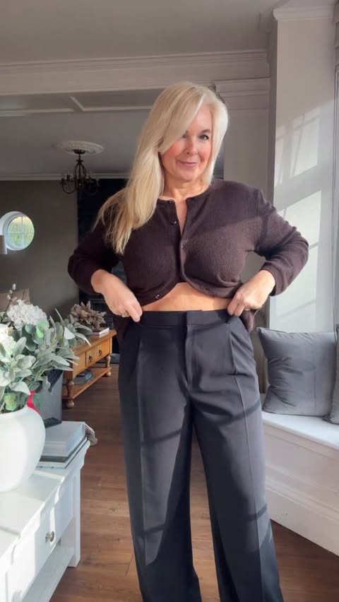 Instagram post by an influencer for New Look. Caption reads: [...] know what you think Jx Jacket @newlook....