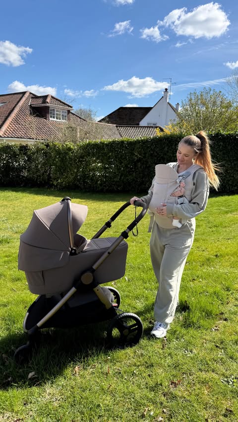 Instagram post by @georgiamaydavies for Mamas & Papas. Caption reads: Spend the morning with us ☀️💛 Carrier is the Kudo....