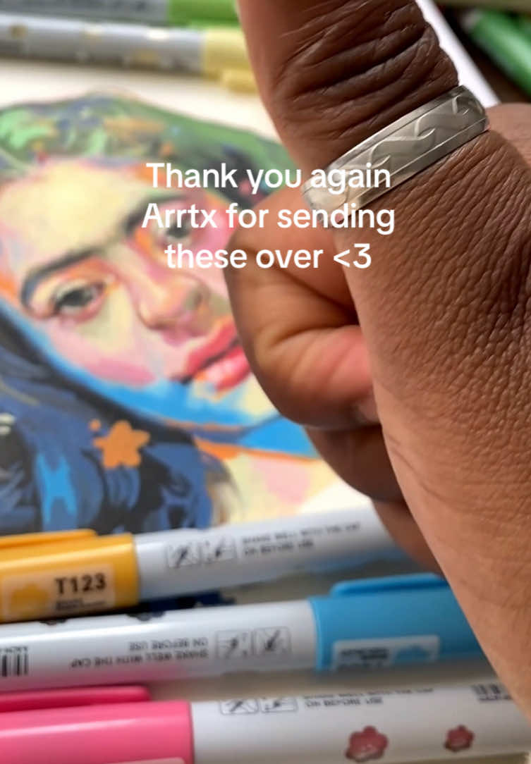 TikTok post by @hoorayitsefe for Arrtx. Caption reads: [...] now 🤠 🔗 to these markers are in my bio....