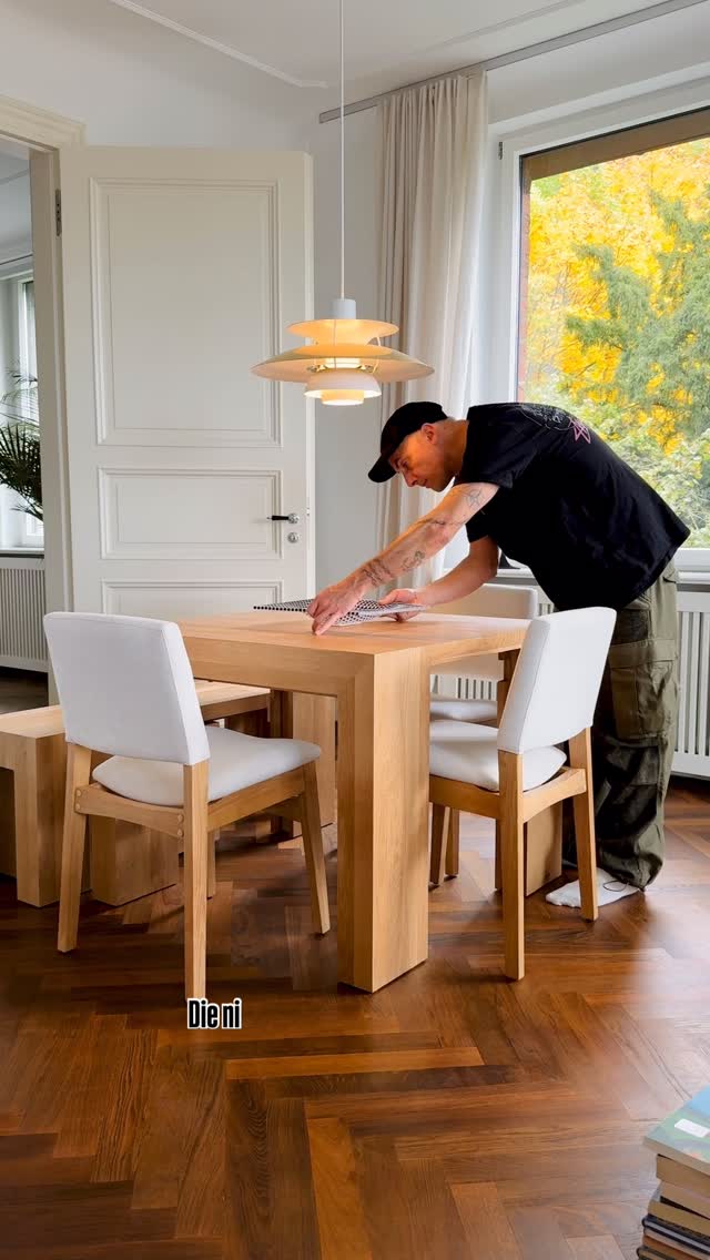 Instagram post by @cozy.lvn for Transformer Table. Caption reads: AD/Werbung
After showing you in the first video....