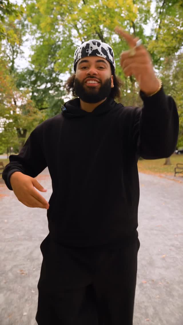 Instagram post by @johnny2phones_ for DistroKid. Caption reads: if you new to the game rock with @distrokid #ad.