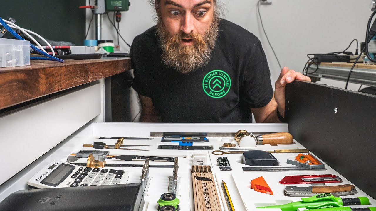 YouTube post by @TheSwedishMaker for Banggood. Caption reads: 3d-printing THIS is a no-brainer.