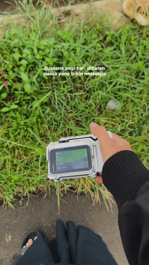 Instagram post by @fuad.aliromadoni for Insta360. Caption reads: [...] berganti:) #ramadhan #morningvibes☀️....