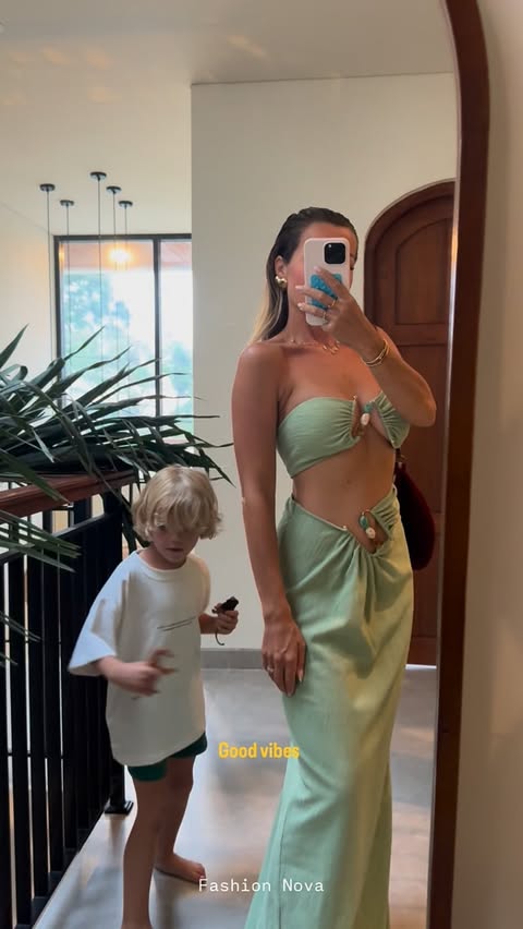 Instagram post by @hillaryoff for Fashion Nova. Caption reads: Good Vibes 💛

@FashionNova 

Ref : Tiki Lounge....