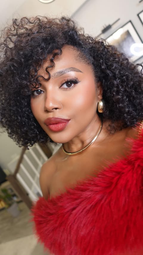 Instagram post by @annesophiepf for Moroccanoil. Caption reads: A little date night ootd with body glow routine....