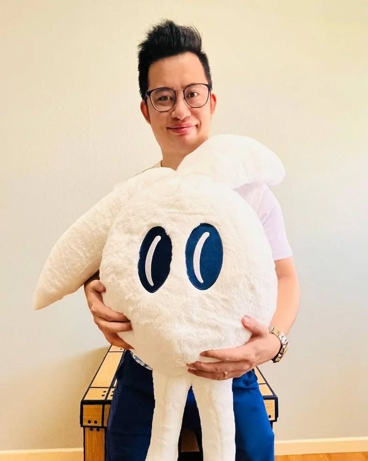 Instagram post by @raygacy for Oatbedient. Caption reads: Overwhelmed with Gratitude: Oatbedient Surprises....