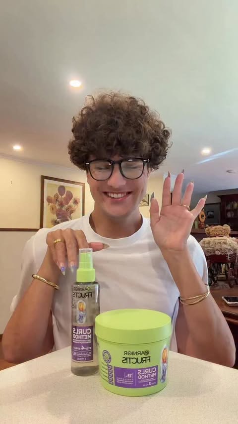 Instagram post by @grumpyleanneandmaitland for Garnier AU & NZ. Caption reads: New curly hair routine using @garnieraunz....