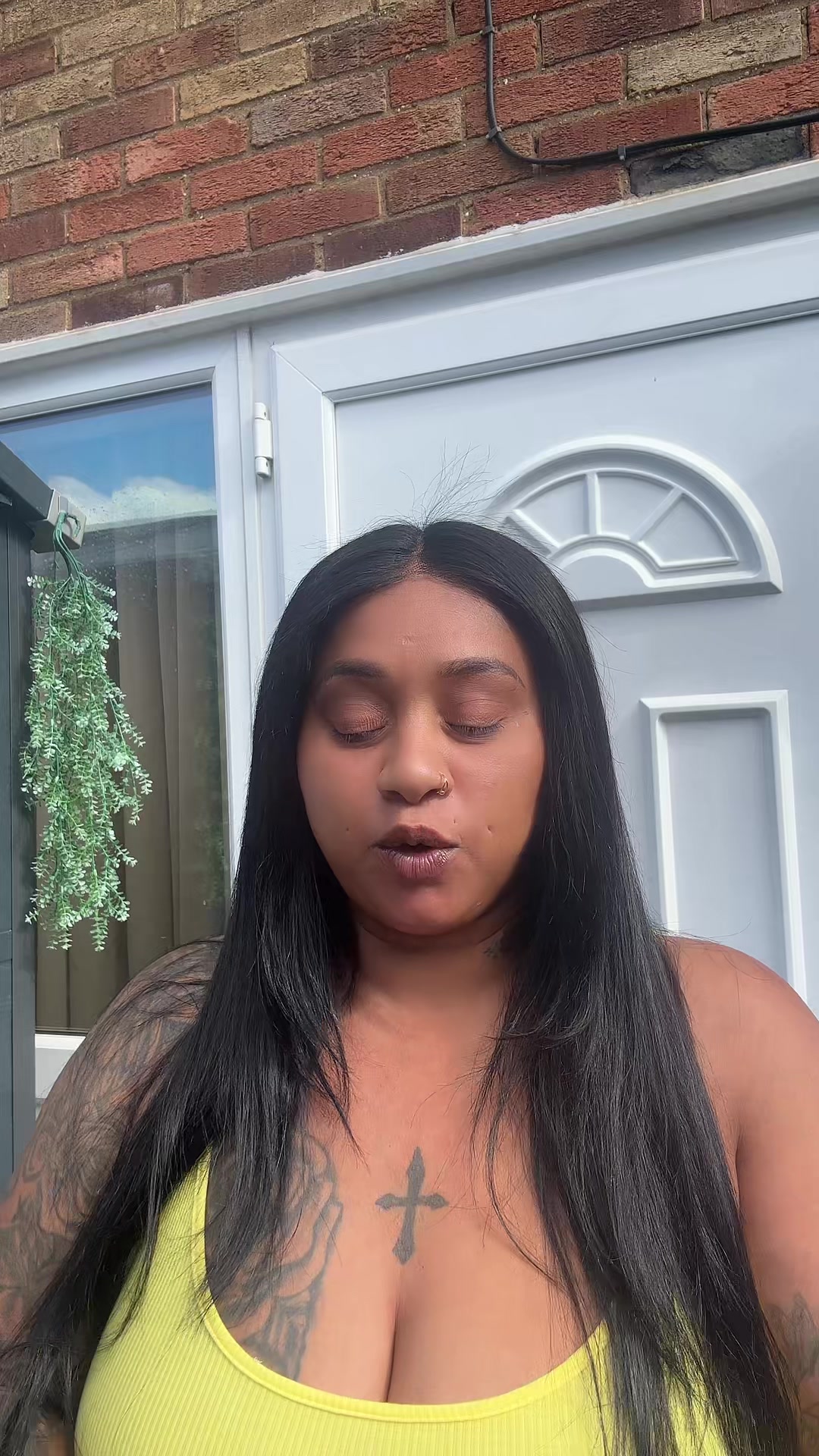 TikTok post by @confidentlybeautiful4 for Aroma Concepts. Caption reads: [...] like the sweetest candy i love it 😘@Aroma....