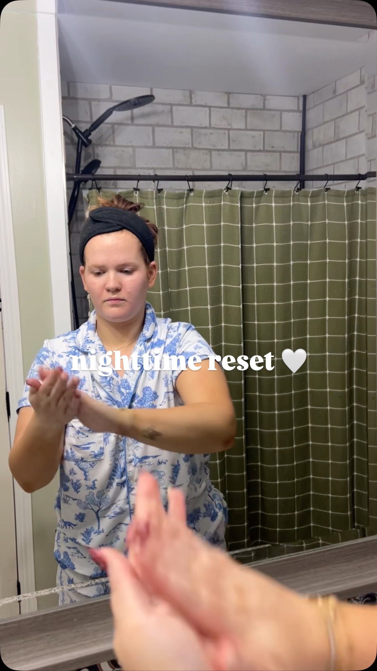 Instagram post by @juleswhitmann for TULA. Caption reads: [...] #momsofinstagram @medicube_global_official....