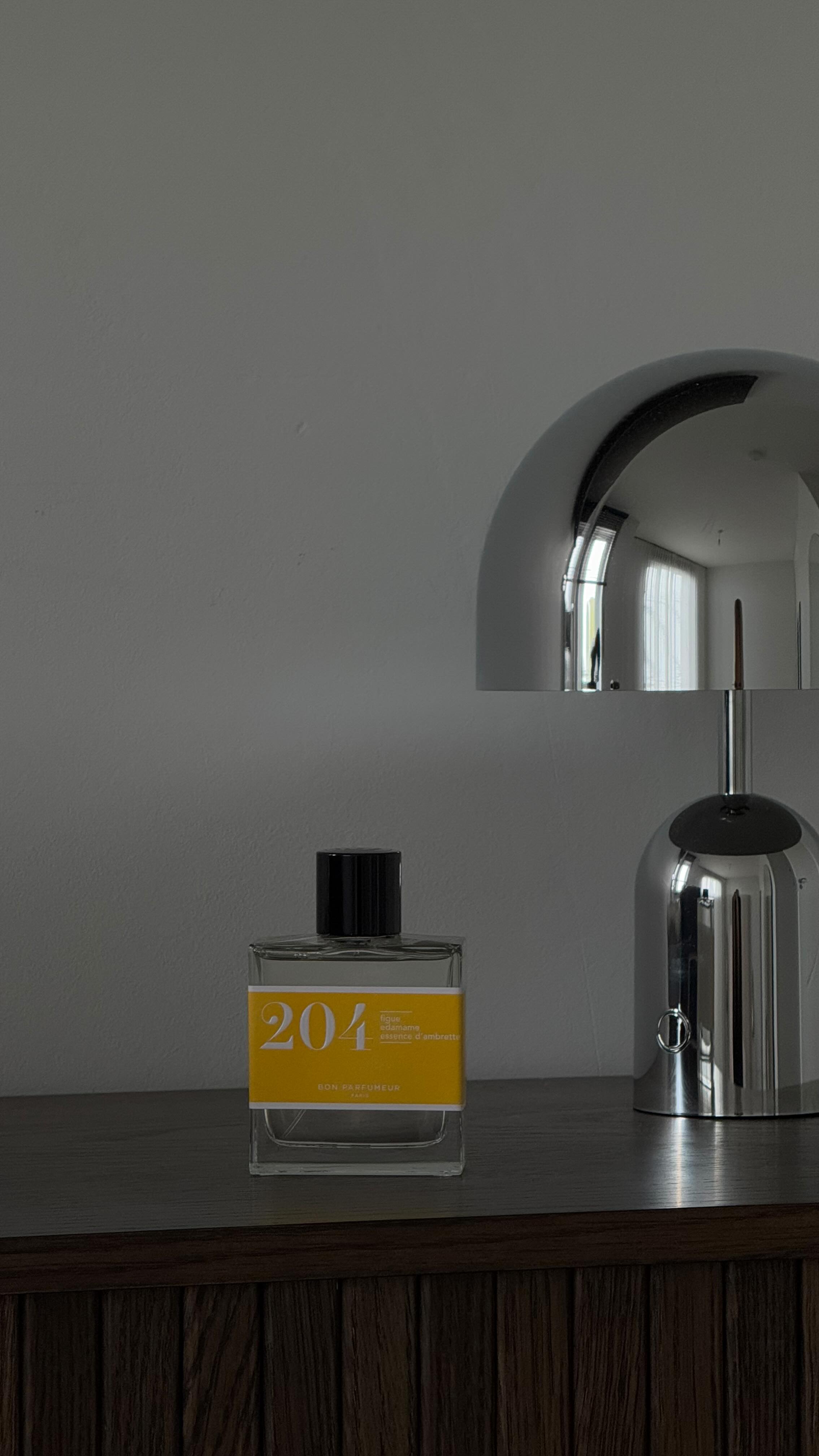 Instagram post by @raimonda_mo for Bon Parfumeur. Caption reads: Summer, captured in a scent 🍋

@bonparfumeur 204....