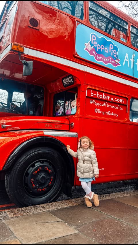 Instagram post by @darciebloomandme_x for Brigit’s Bakery. Caption reads: [...] A Peppa Pig Afternoon Tea on @brigitsbakery....