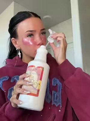 TikTok post by @shelbyykim for R&W Co.. Caption reads: @R&W Co. #fallscents #fallcleaner #cleaner [...].