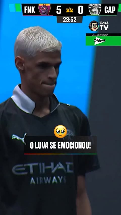 Instagram post by @luvadepedreiro for CazéTV. Caption reads: [...] #KingsCupBrasil #KingsLeagueNaCazéTV....