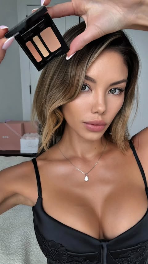 Instagram post by @adelinanovak for Laura Mercier. Caption reads: [...] full face foundation 🖤 Using the....