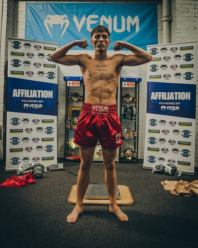 Instagram post by @2brothersmuaythai_cio for Venum. Caption reads: [...] #2brothersgym #poweredbyvenum.