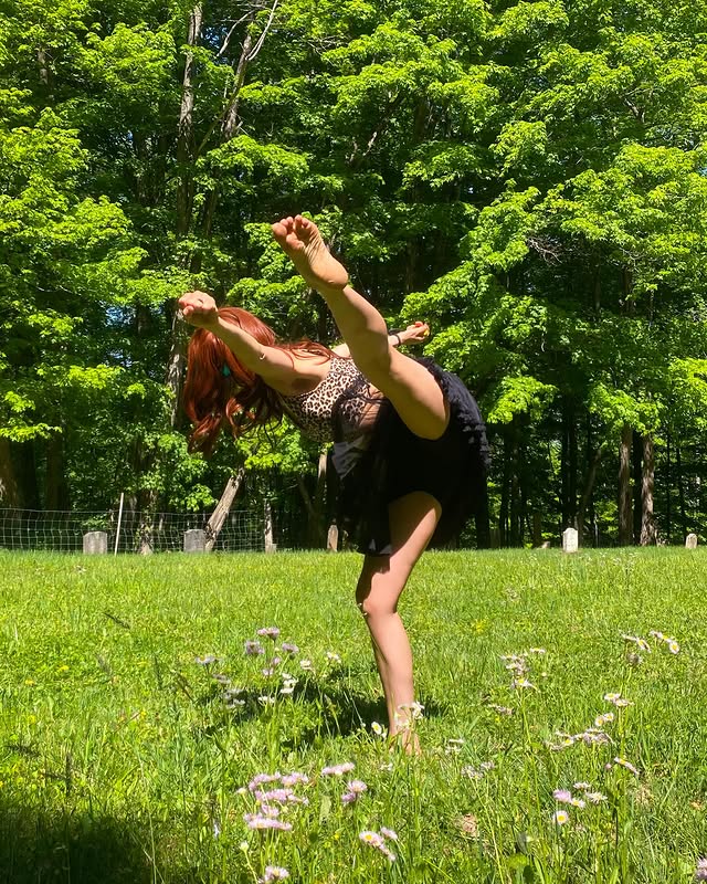 Instagram post by @thisgoatslife for Stelle Apparel. Caption reads: Me: *kicking stirrups* get along now!....