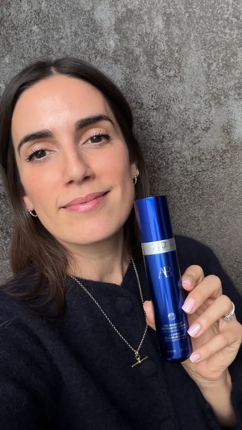 Instagram post by @jessicadiner for Augustinus Bader. Caption reads: You will all know how much I love my....