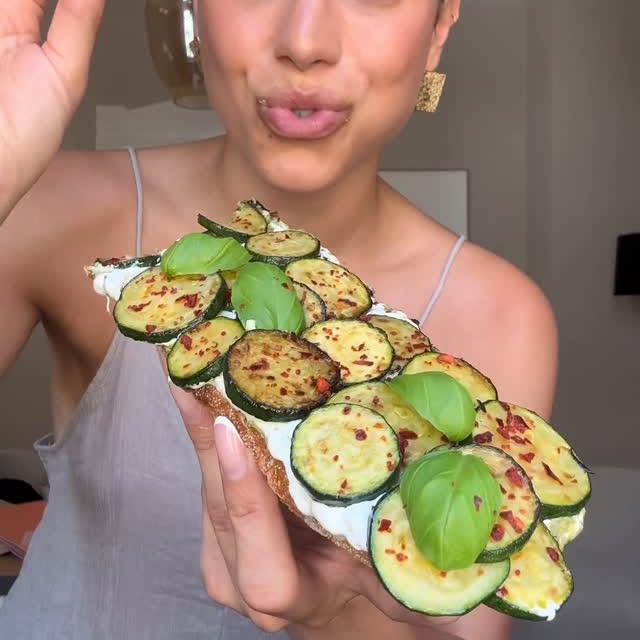 Instagram post by @leilakocht for Barilla. Caption reads: Cremiges Pesto von @barilla_de , Burrata und....