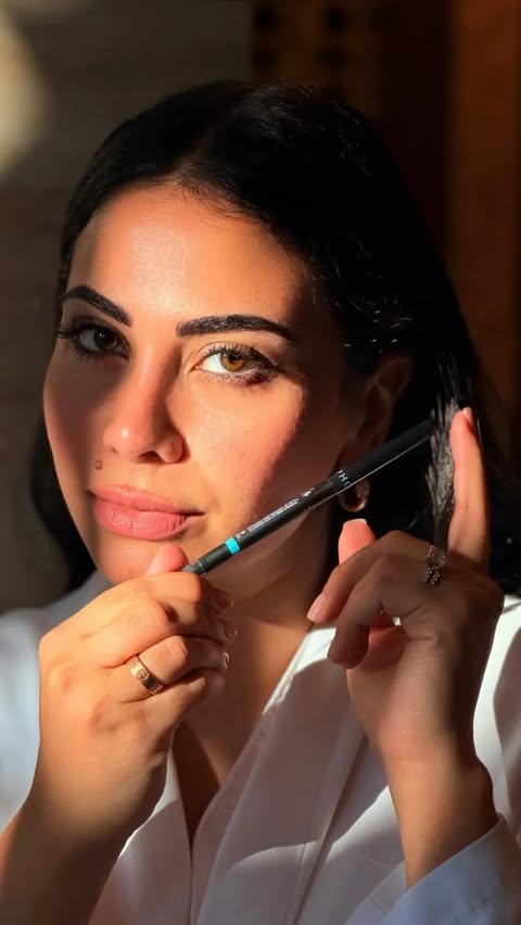 Instagram post by @guinwaz for Kohl's. Caption reads: [...] single smudge. Grab yours at Sephora at....