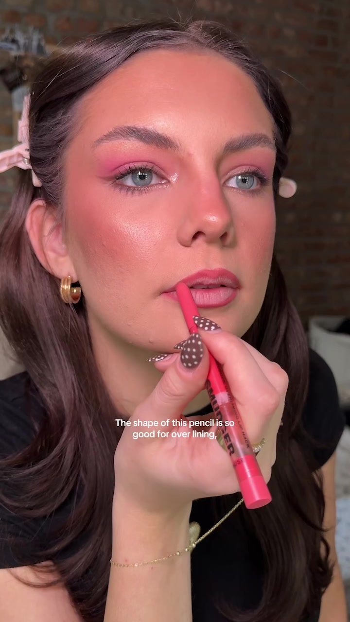 TikTok post by @margaret_kov for AMUSE Seoul. Caption reads: [...] only around $12 go check them out💗 @AMUSE....