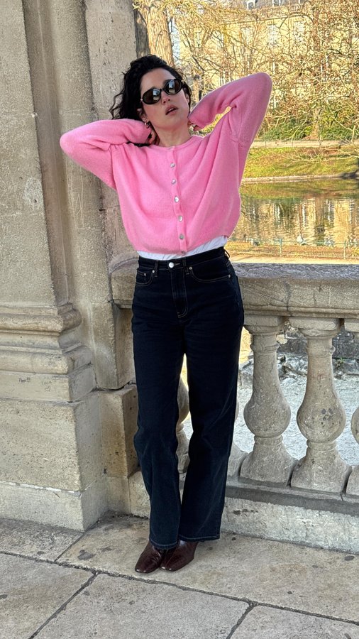 Instagram post by @annelauresmd for Petite Mendigote. Caption reads: [...] droit @petitemendigote T36
Veste @sezane
BO....