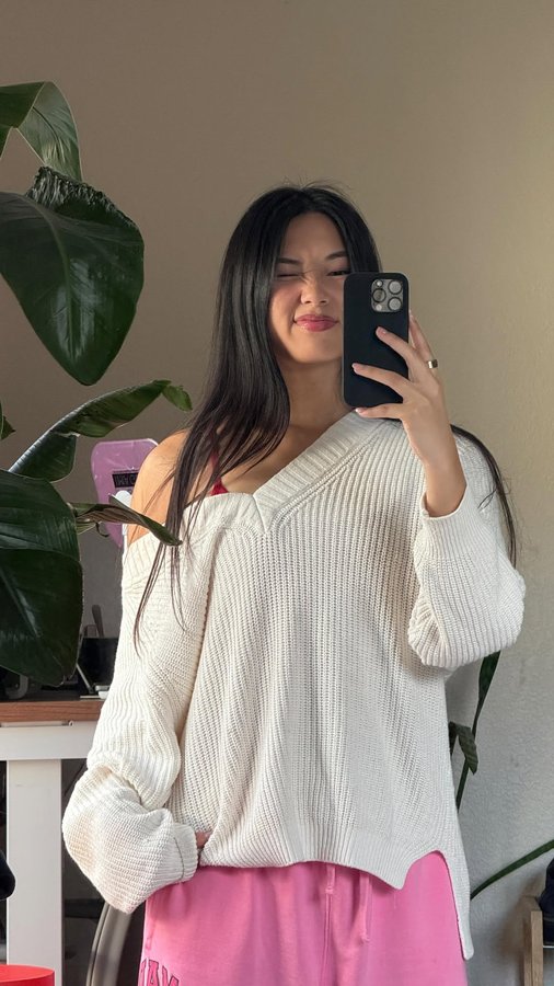 Instagram post by @iamjuliahuynh for Inkbox. Caption reads: #ad full sleeve next??? 😁 @Inkbox #inkboxpartner....