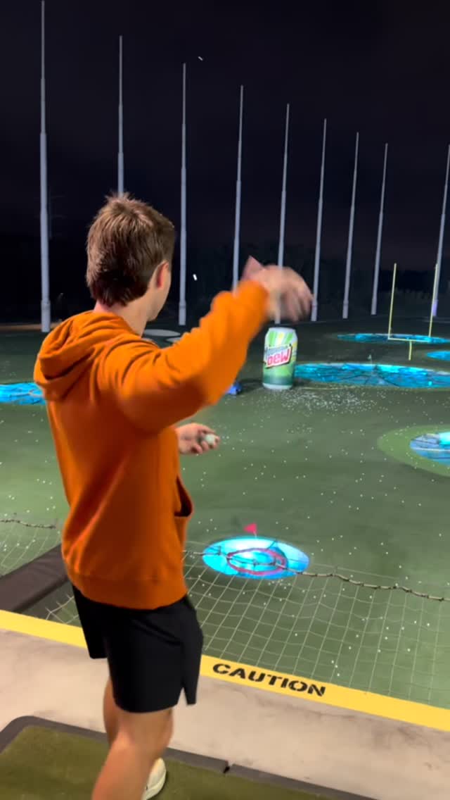 Instagram post by @bubbiegolf for Good Good Golf. Caption reads: 4th time’s the charm #DewPartner

@bubbiegolf....