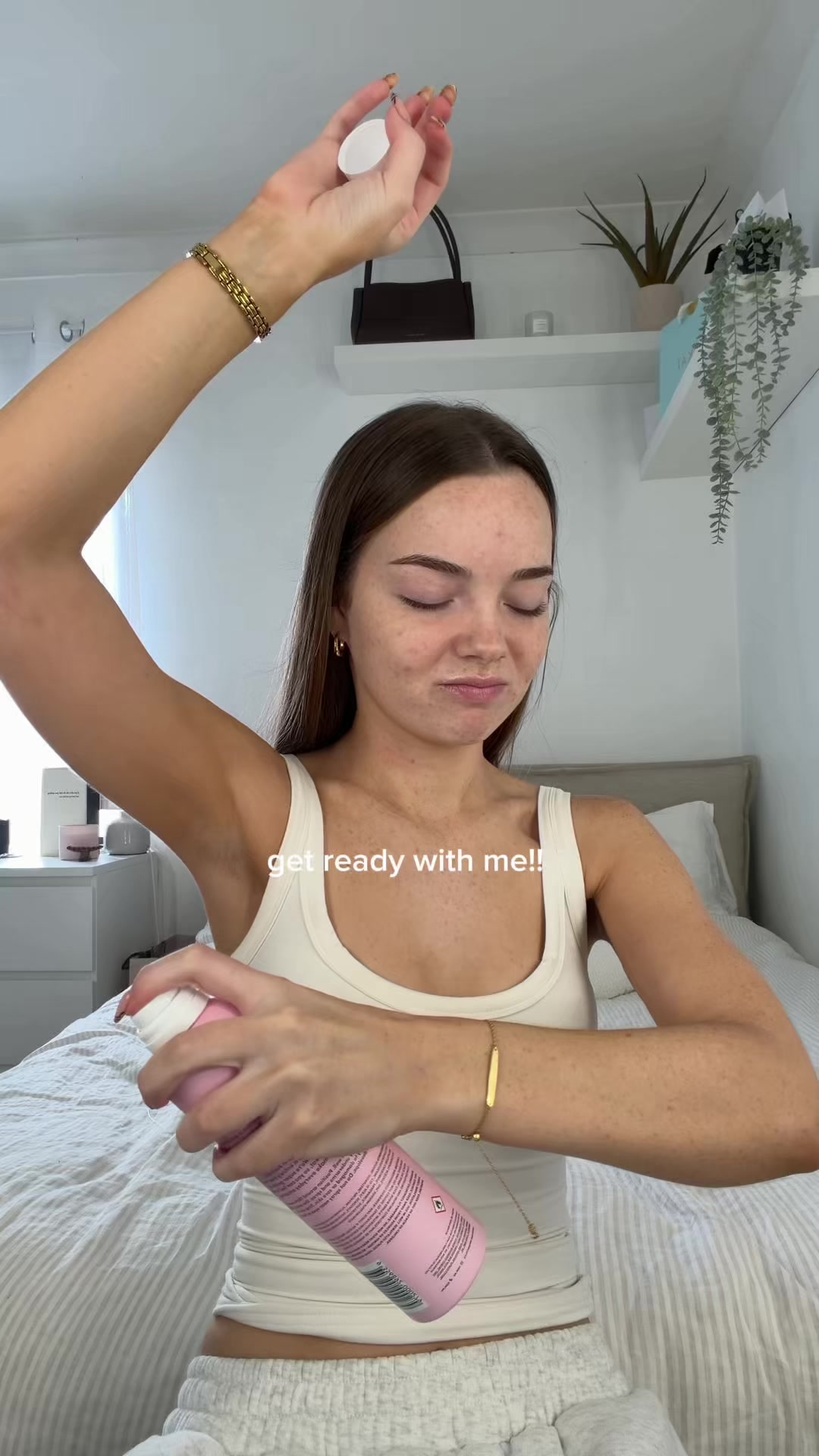 TikTok post by @ciaralillyyy for Gem. Caption reads: The @Gem coconut vanilla scent duo = an elite....