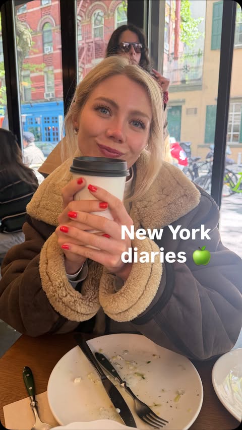 Instagram post by @ihannahwilson for Blueground. Caption reads: [...] move to New York for a month - thanks....