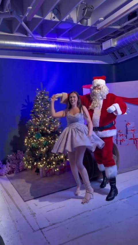 Instagram post by @esraurn for Melinda Maria. Caption reads: @melindamaria_jewelry

Such an amazing experience....