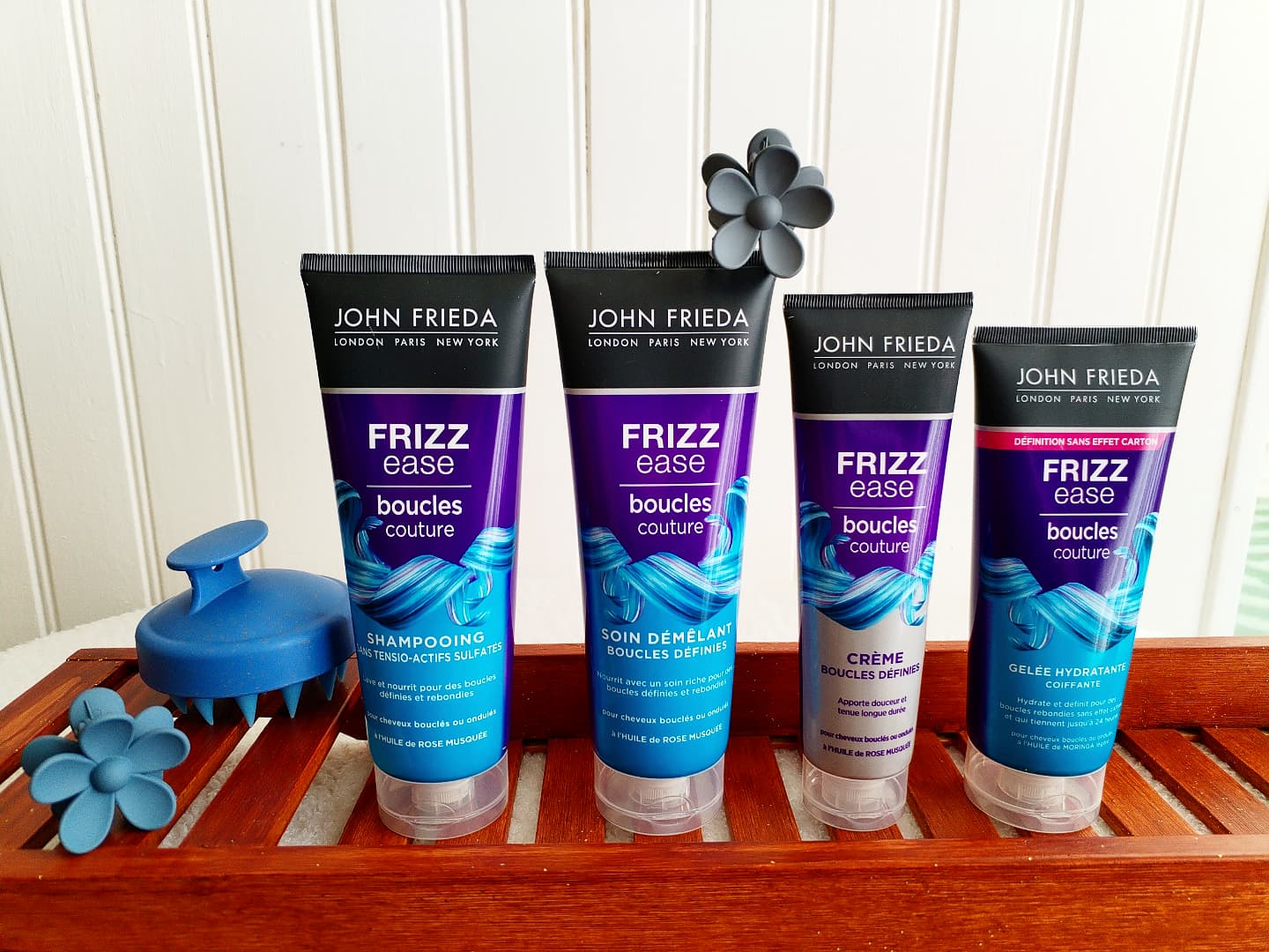 Instagram post by @kailoux for John Frieda. Caption reads: En partenariat avec @johnfriedafr 

Heyy Salut les....