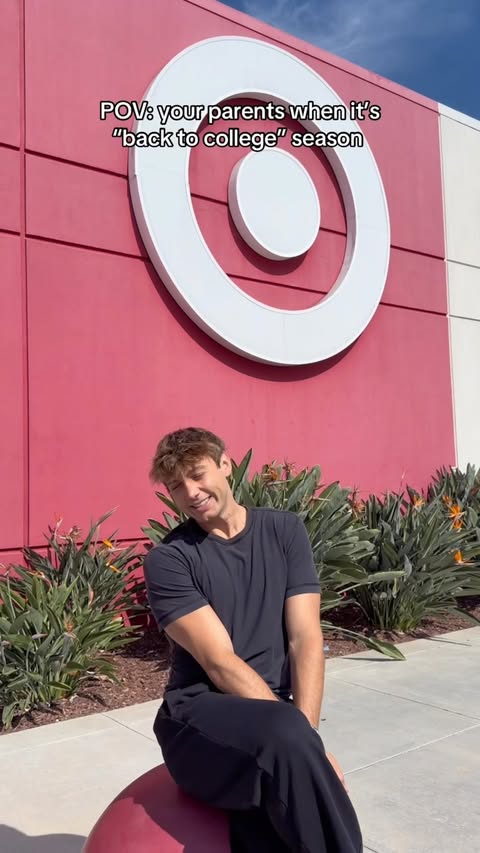 Instagram post by @sheadurazzo for Downy. Caption reads: [...] #targetpartner #targetrun @tidelaundry....