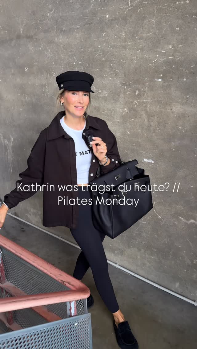 Instagram post by @kathrinbommann for Health Bar. Caption reads: [...] Jacket: @vival.studio / shirt:....