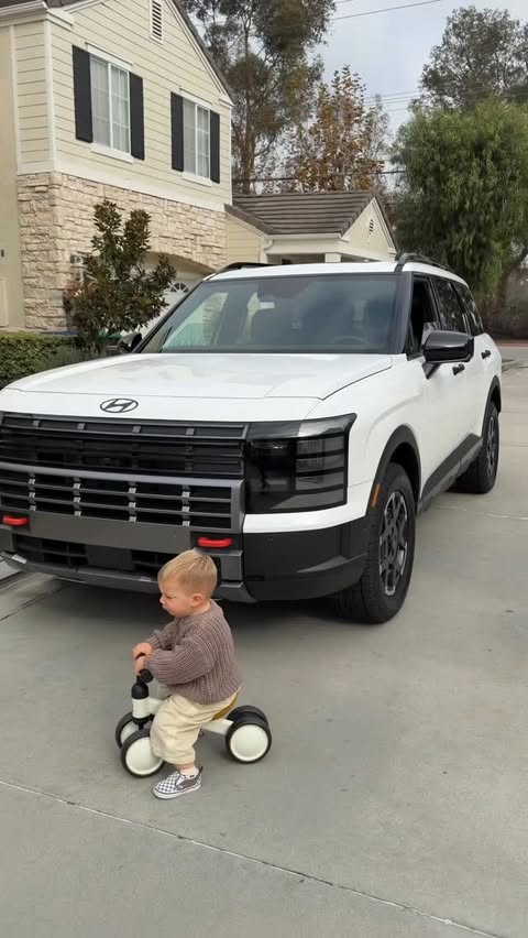 Instagram post by @obrienbois for Hyundai USA. Caption reads: Coop 🤝 Palisade. #hyundaipartner setting us up....