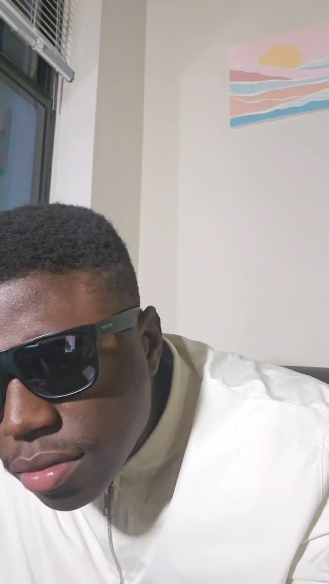 Instagram post by @jazzyj_k1 for Vitamin Energy. Caption reads: #ad
@vitaminenergy

Help yourself Lock in, and....