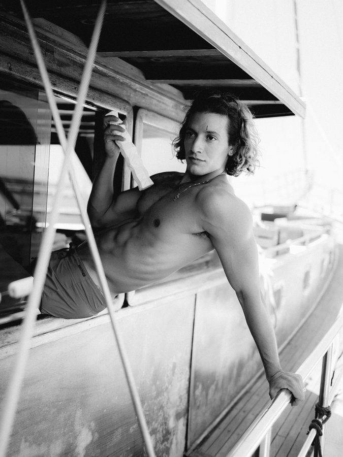 Instagram post by @gabriele for Belvedere Vodka. Caption reads: serving @belvederevodka 
#BELVEDERE10 #HOUSEOF10.