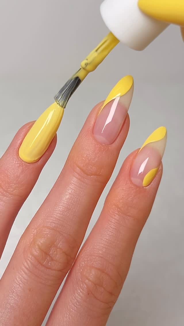 Instagram post by @thehotblend for Essie. Caption reads: ad. A dash of deliciousness 💛
 
Nail Care....