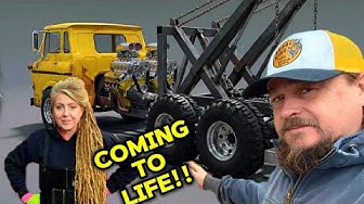 YouTube post by @PieceNGrease for Arccaptain. Caption reads: Will we make our deadline?! Building a Twin Engine....