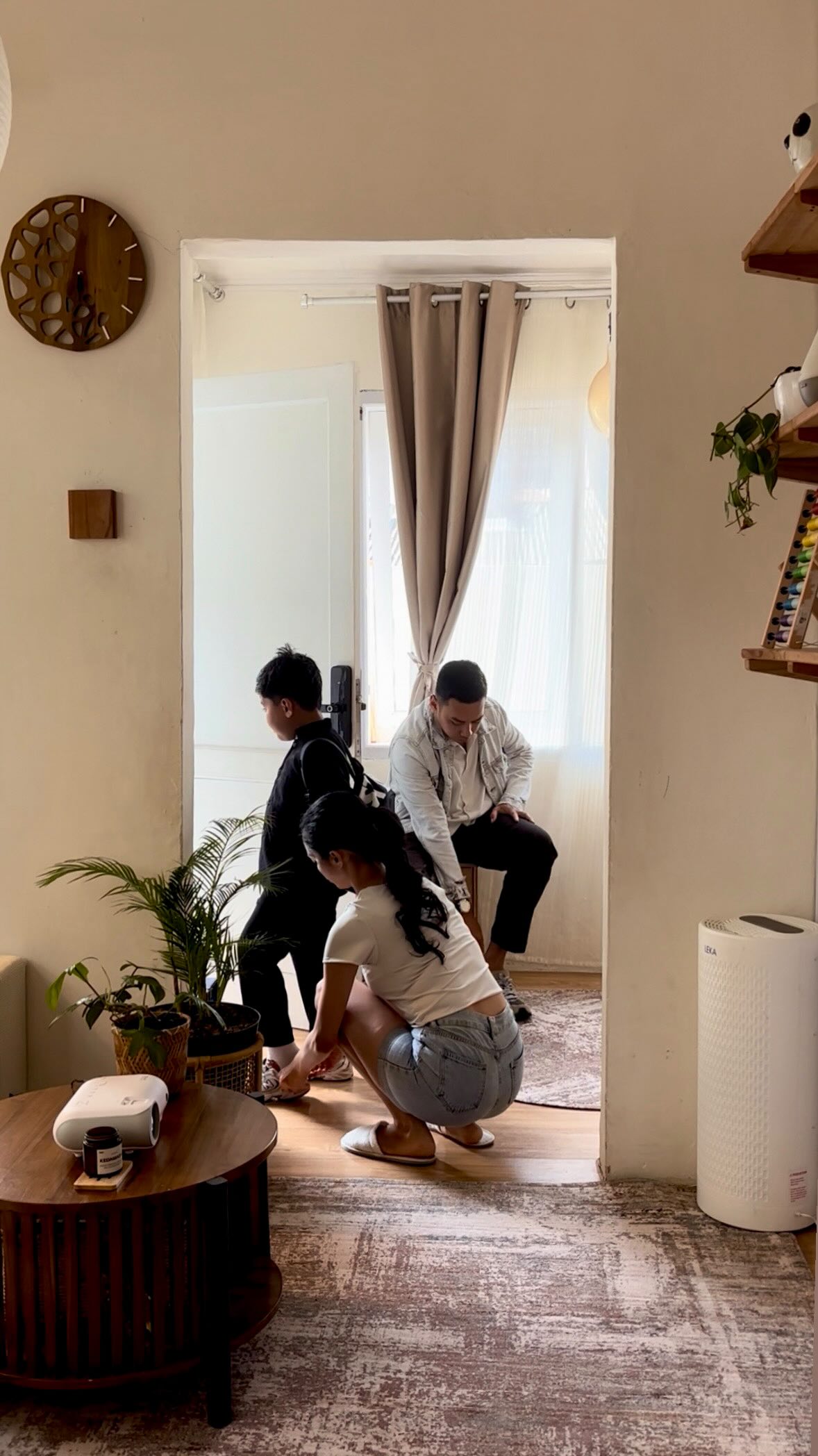 Instagram post by @ulvilolyamanda for Tineco. Caption reads: Tidak ada ART, Tidak masalah 🥳

Cuma butuh 10....