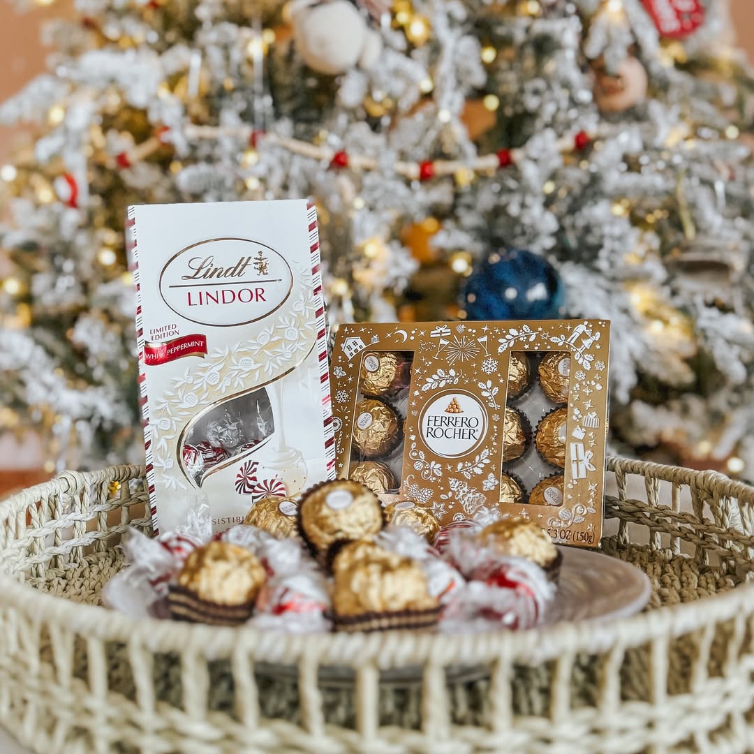 Instagram post by @mrscarr_ for Soapbox Influence. Caption reads: It’s the holiday season and one of my favorite....