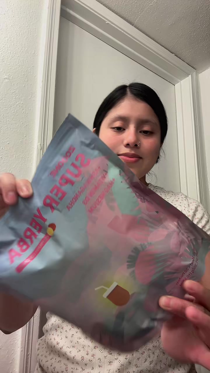 TikTok post by @mariela_502.99 for ZOOONE NATURE. Caption reads: [...] LEMONADE Flavor | 30 Servings@ZOOONE NATURE.