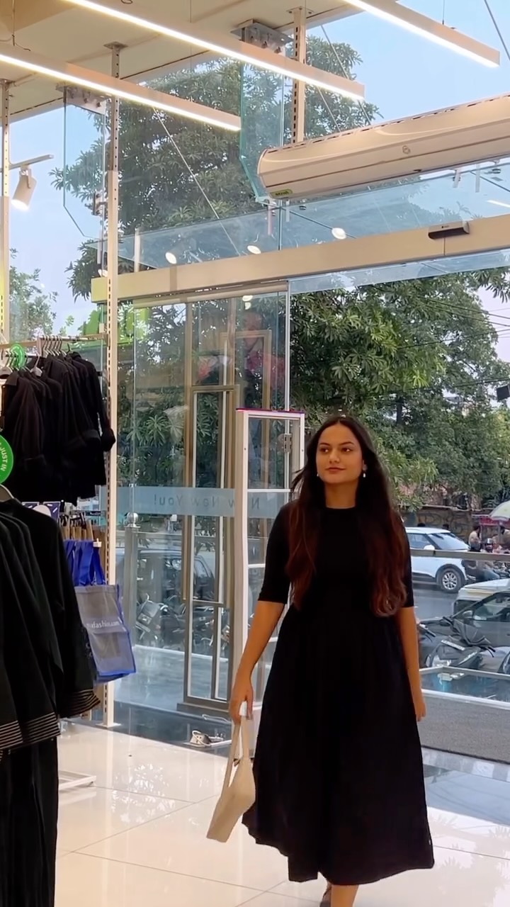 Instagram post by @tanishekhawat for Max Fashion. Caption reads: Max fashion with ramp worthy collection ✨✨
Explore....