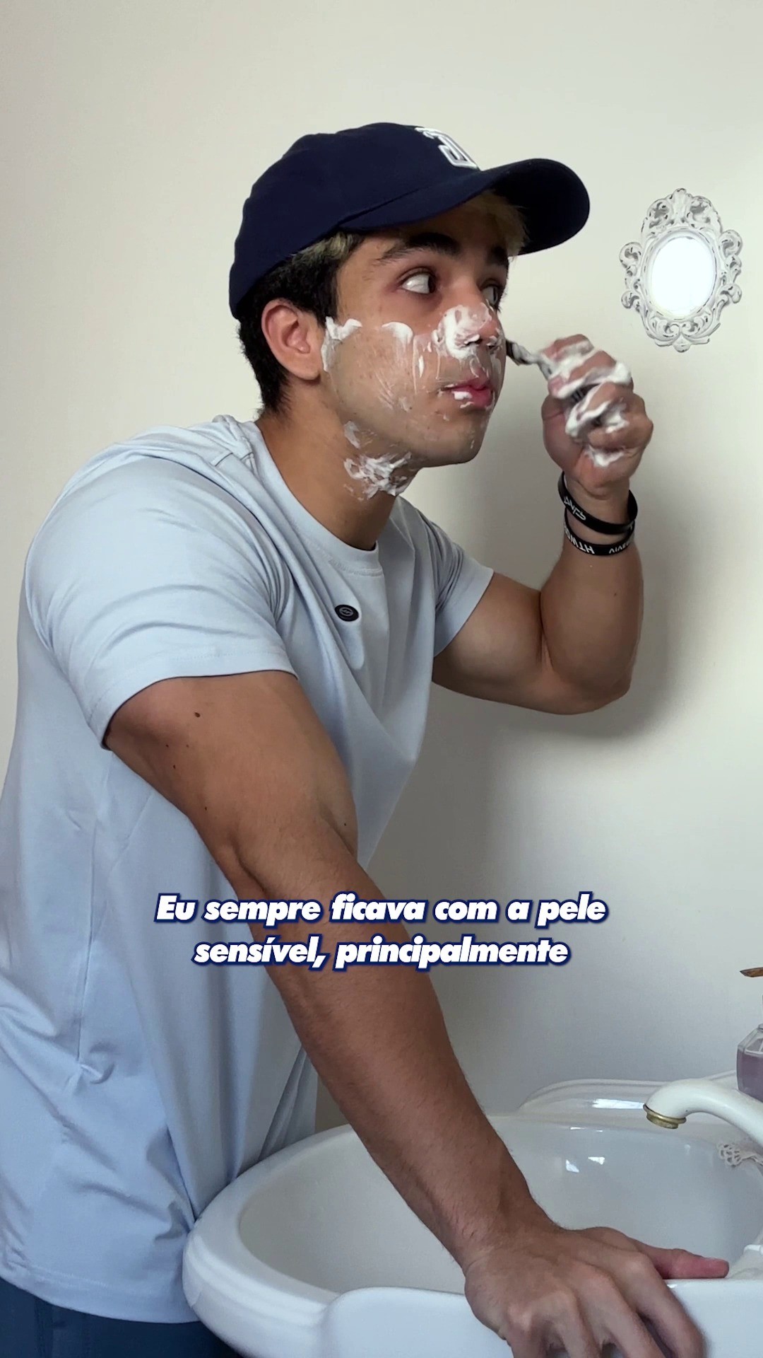 Instagram post by @ddanielbianchii for Gillette. Caption reads: A busca pelo seu objetivo não pode ser ofuscada....